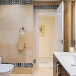 Beachside Puerto Banus Luxury Aprt3 *