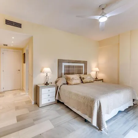 Apartment Beachside Puerto Banus Luxury Aprt3