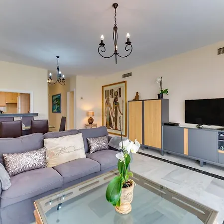 Apartment Beachside Puerto Banus Luxury Aprt3