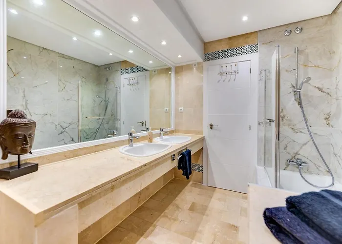 Beachside Puerto Banus Luxury Aprt3 公寓 马尔韦利亚