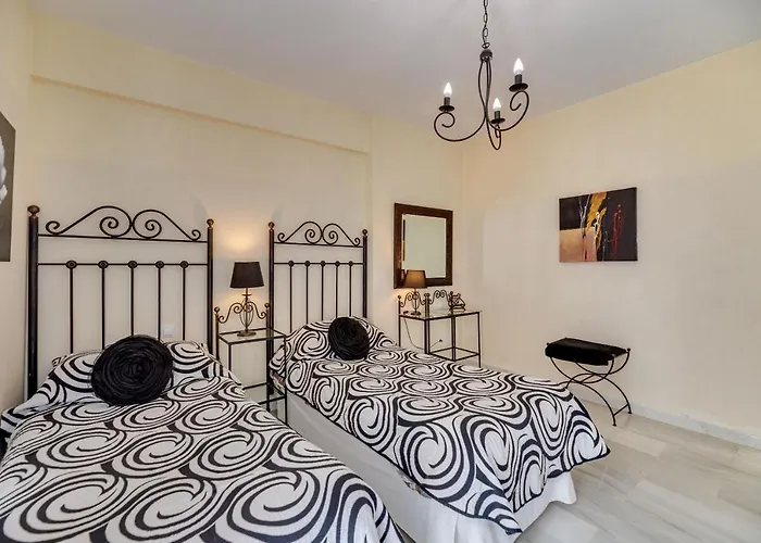 Beachside Puerto Banus Luxury Aprt3 マルベーリャ