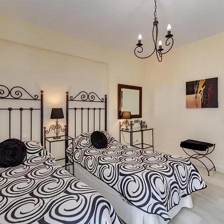 Beachside Puerto Banus Luxury Aprt3 Apartment Marbella