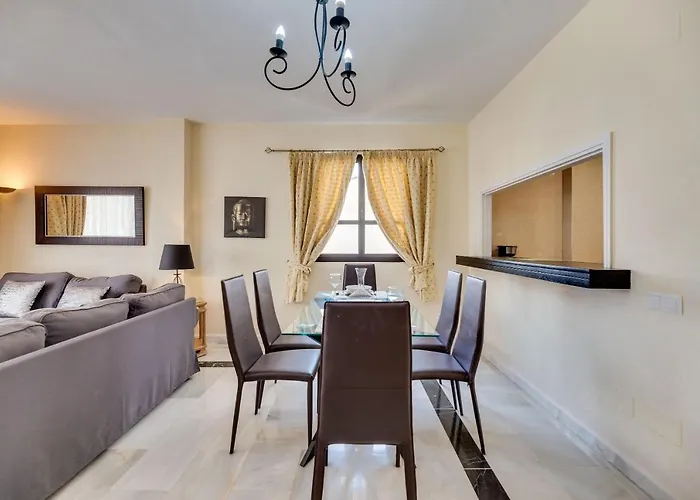 Beachside Puerto Banus Luxury Aprt3 Marbella
