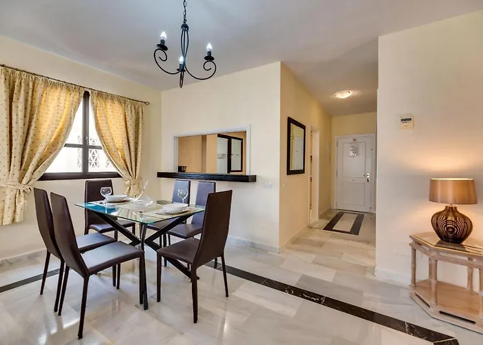 Beachside Puerto Banus Luxury Aprt3 Marbella