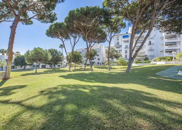 Beachside Puerto Banus Luxury Aprt3 Marbella
